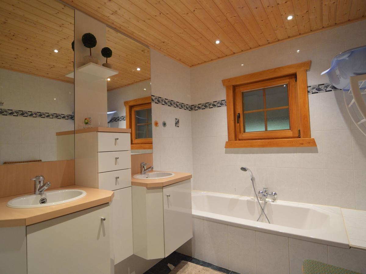 Charming Chalet With Private Garden In Stavelot Hockai Eksteriør bilde