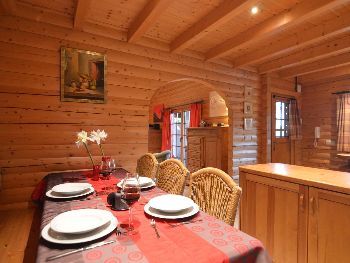 Charming Chalet With Private Garden In Stavelot Hockai Eksteriør bilde
